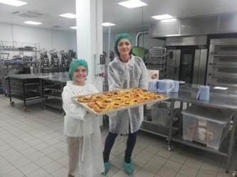 A photograh of Veronika with her daughter Sophia in the ZERO2FIVE Food Industry Centre