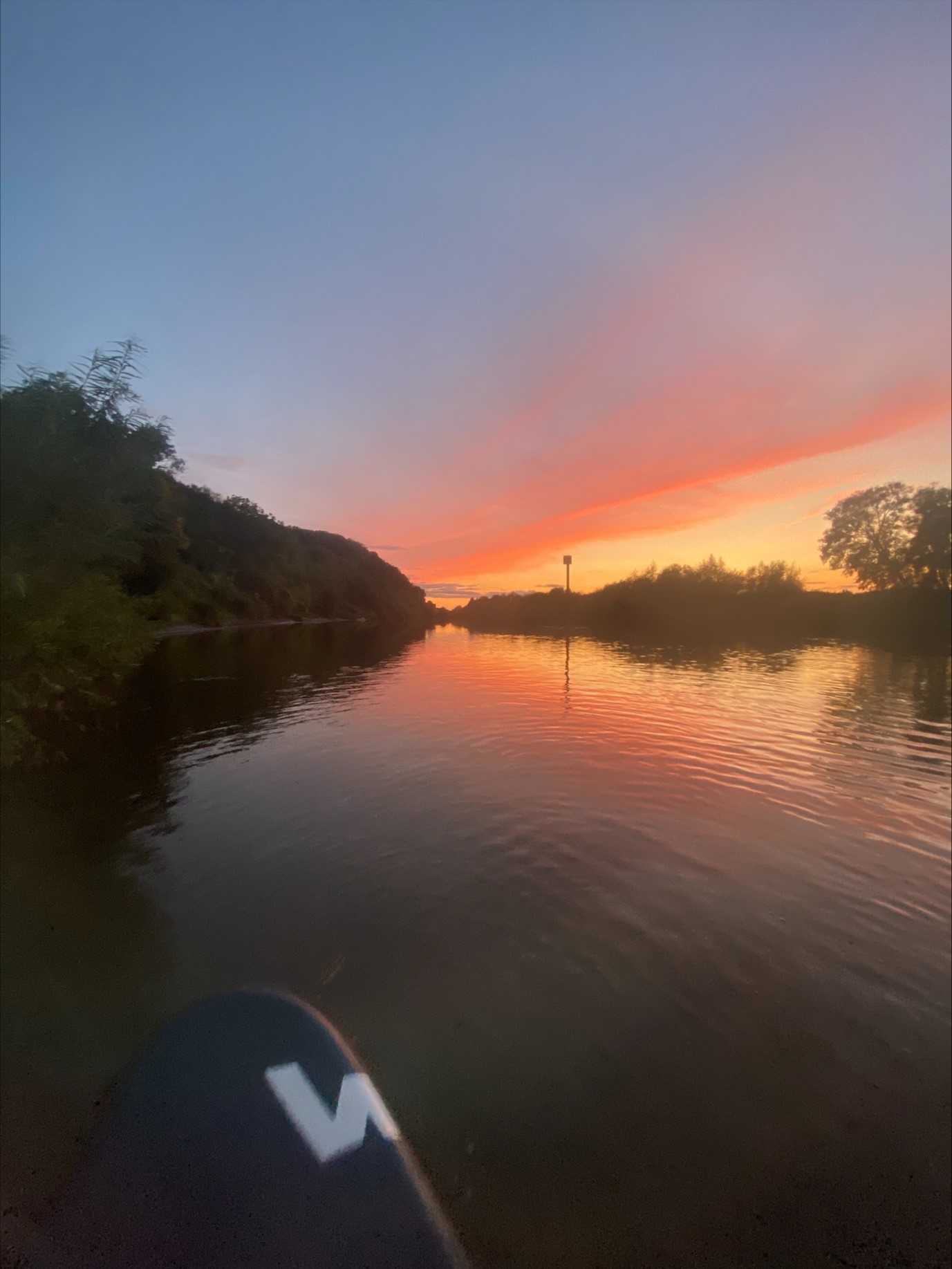 A colourful view over a river